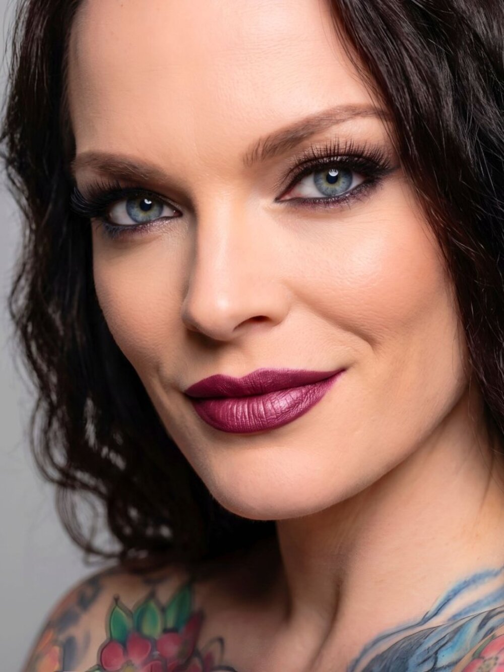 Lottie London ✦ Slay All Day Metallic Matte Liquid Lipstick ✦ Boy Bye Deep Plum